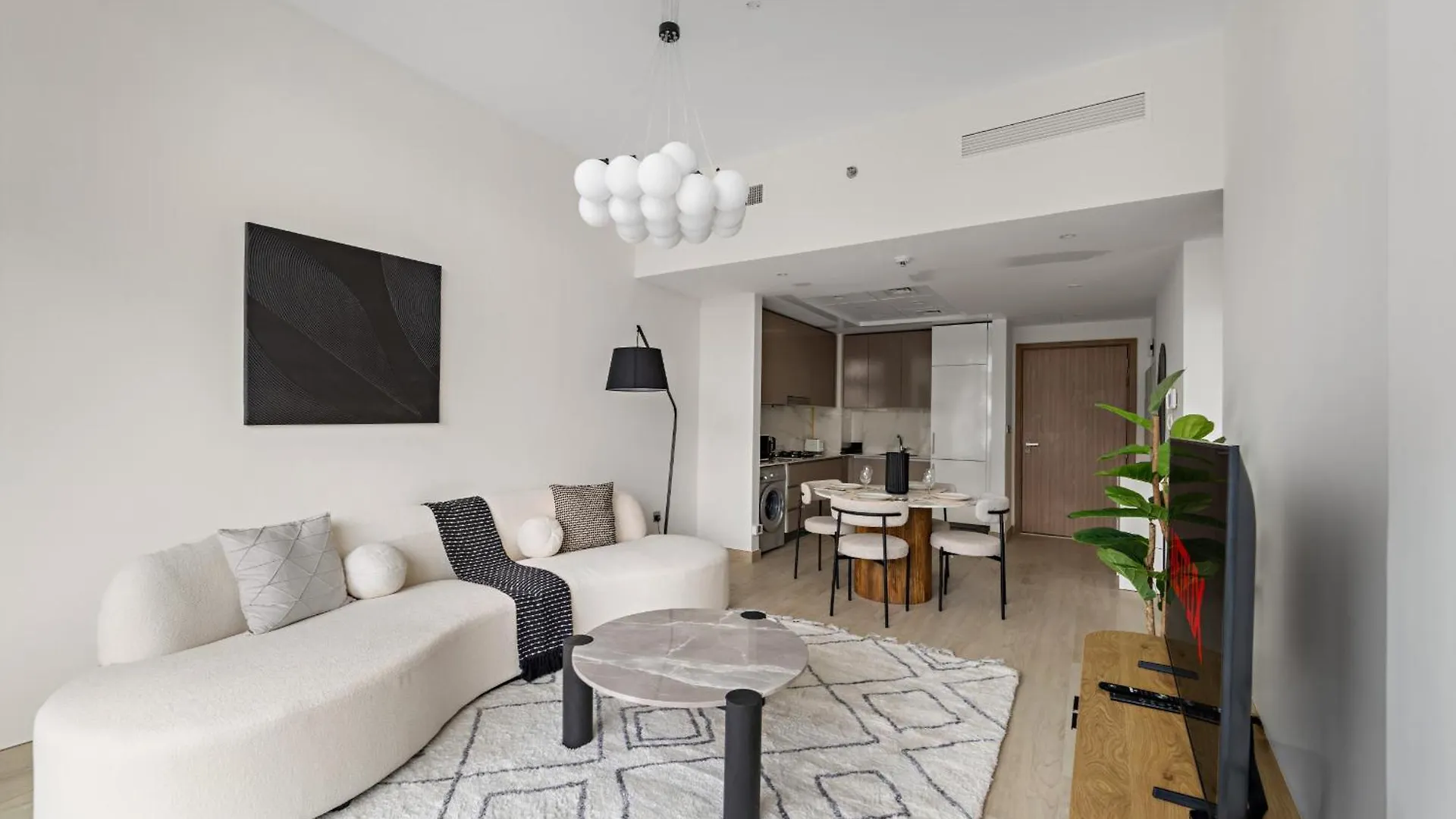 Vayk - Modern 1 Bedroom Apartment In Azizi Riviera Dubai