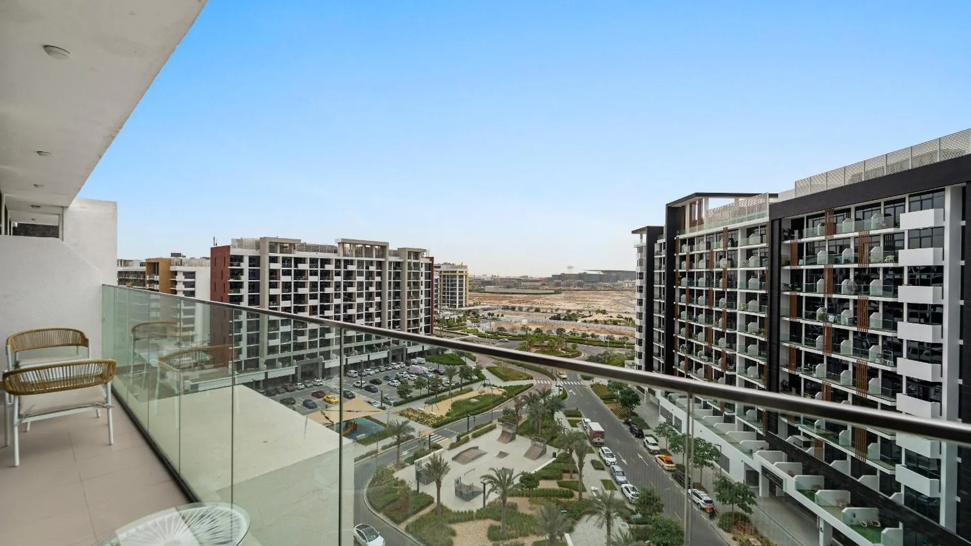 Vayk - Modern 1 Bedroom Apartment In Azizi Riviera Dubai 0*,