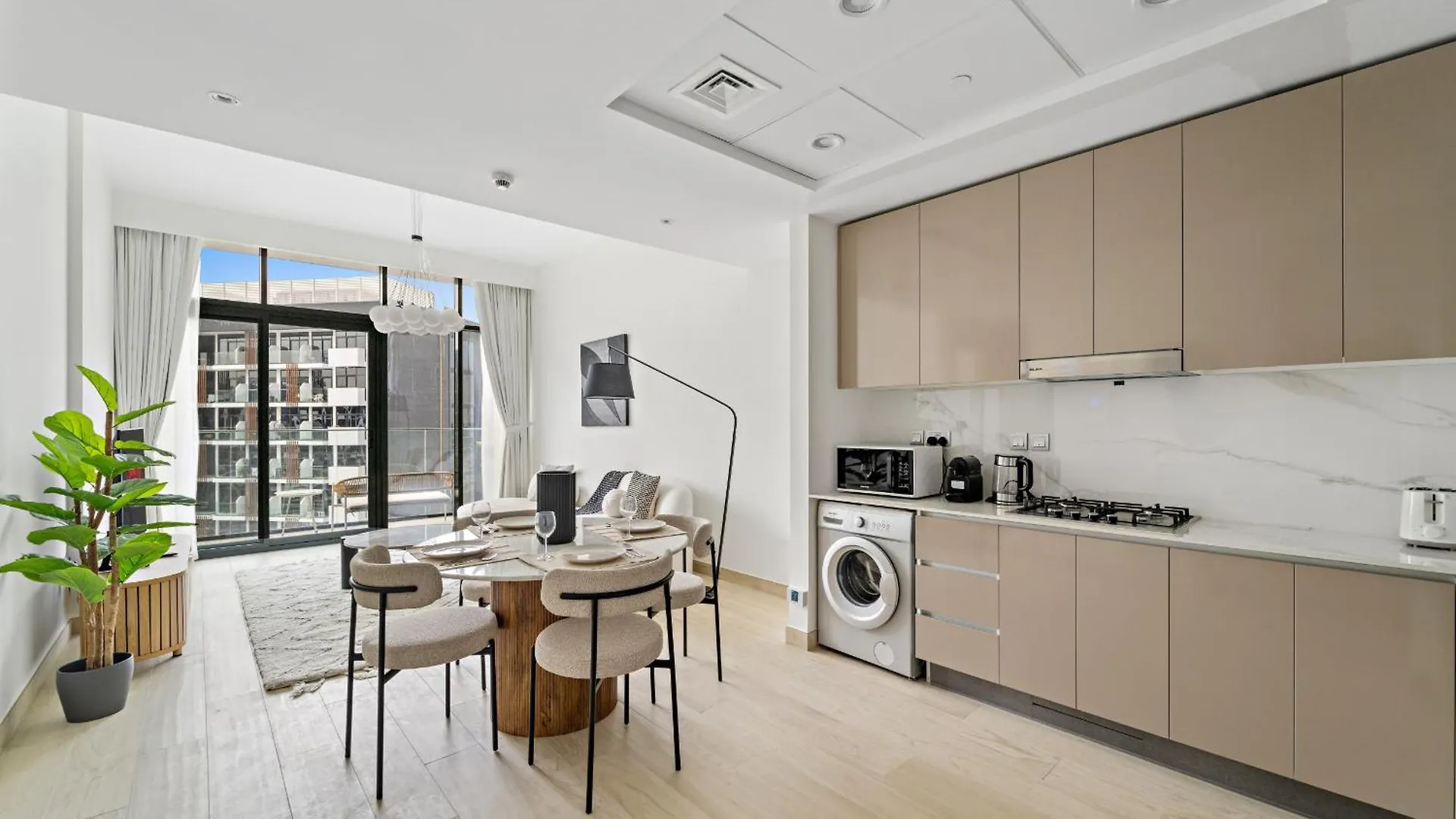 Vayk - Modern 1 Bedroom Apartment In Azizi Riviera Dubai